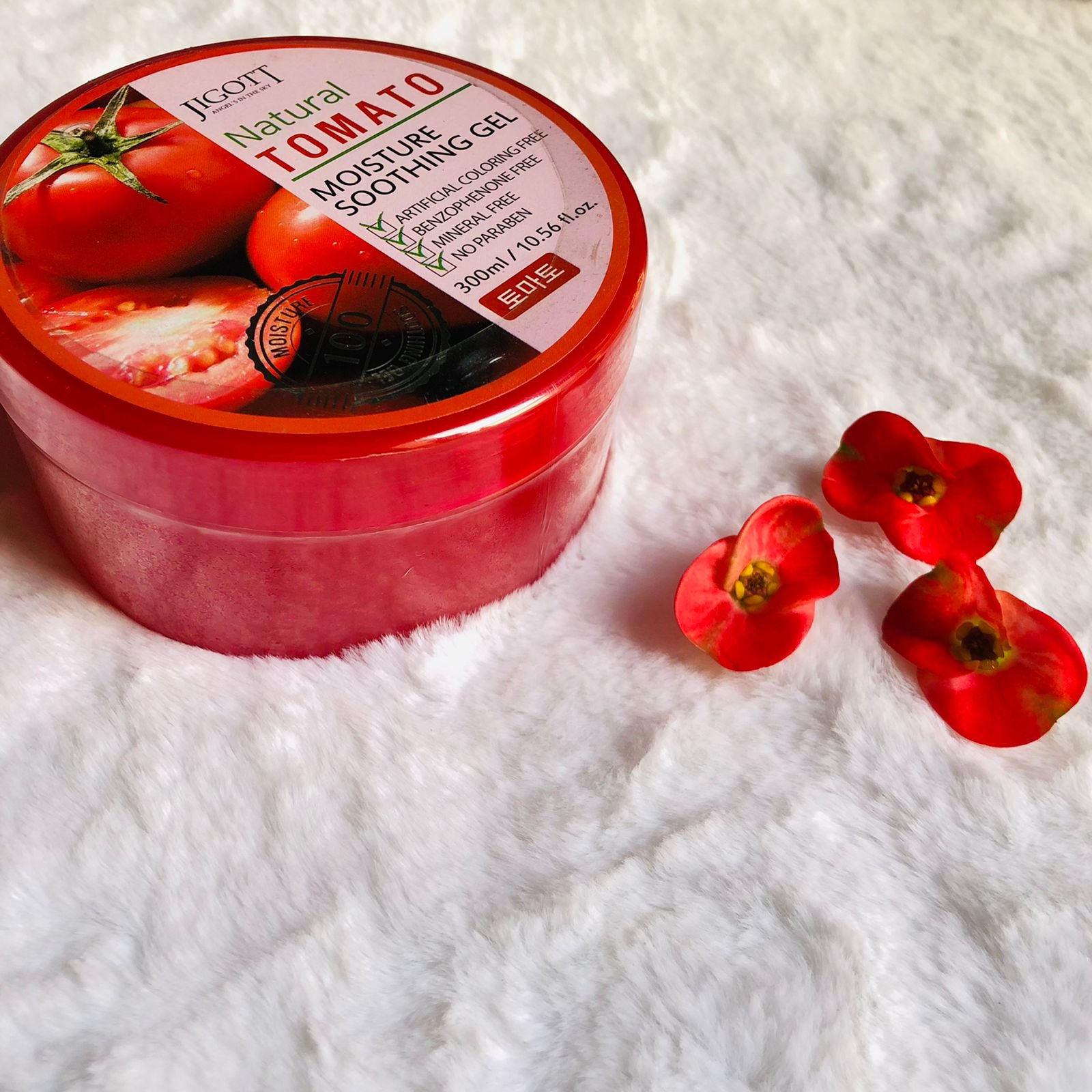 Natural TOMATO MOISTURE SOOTHING GEL
