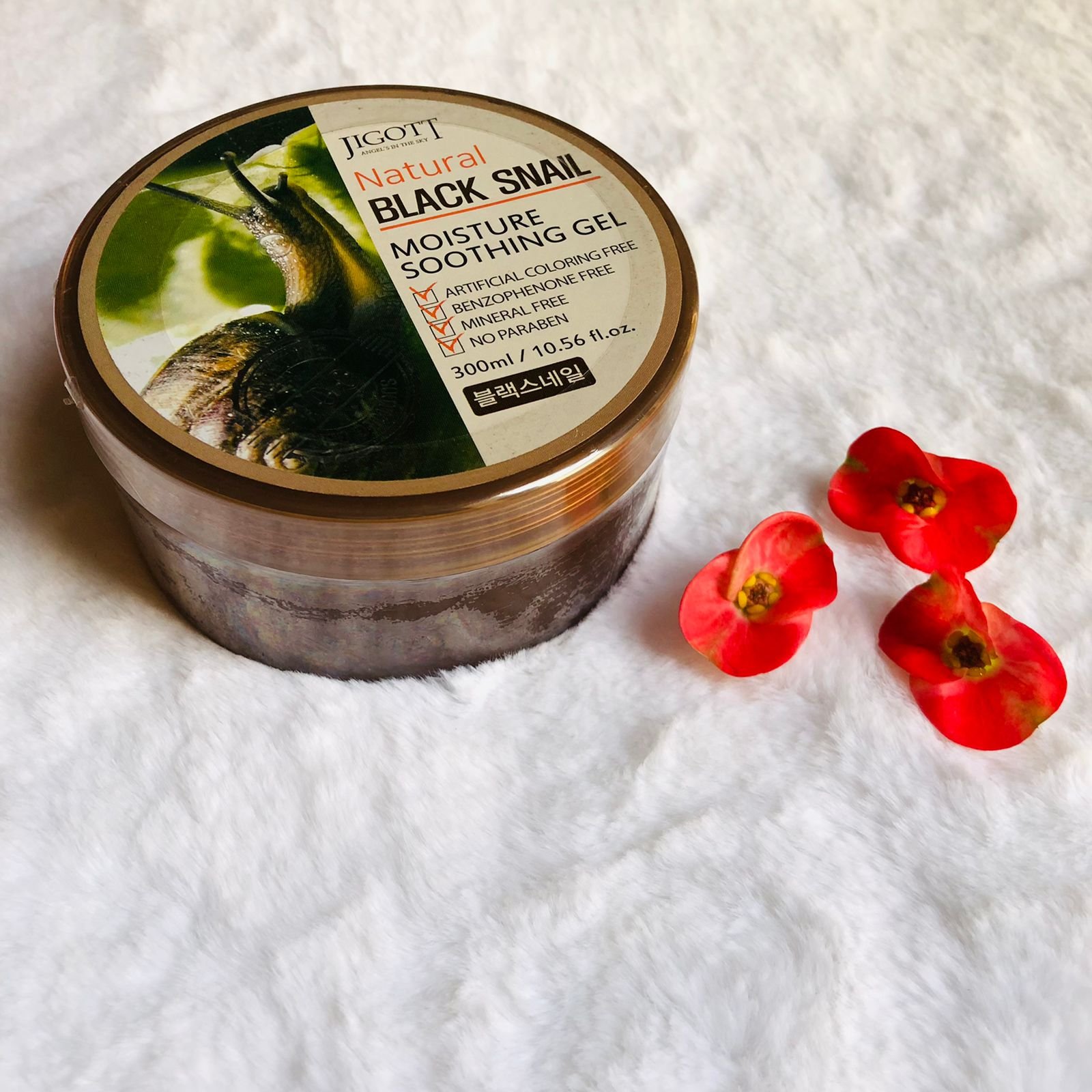 Natural BLACK SNAIL MOISTURE SOOTHING GEL